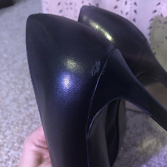 Black leather stilettos- nice shape size 9 - Picture 3 of 6